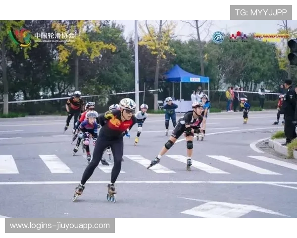 轮滑竞速赛：城市街头的风驰电掣，轮滑竞速比赛规则